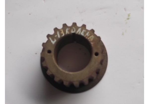 Шестерня колінвалу  Renault  Megane 2, Laguna 2, Scenic 2, Trafic 2 1.8, 2.0, 8200251569